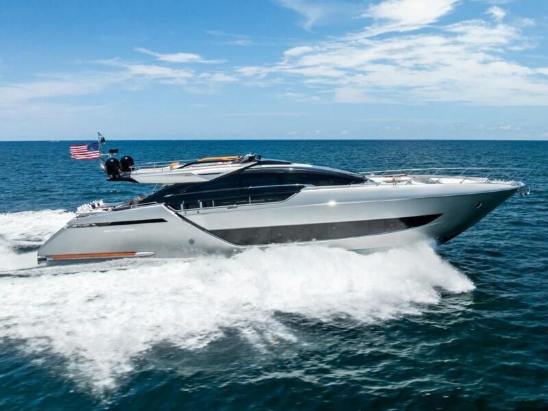 2022 Riva 88′ Folgore