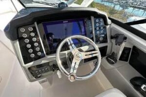 2022 Robalo R317 Dual Console for sale - photo 8