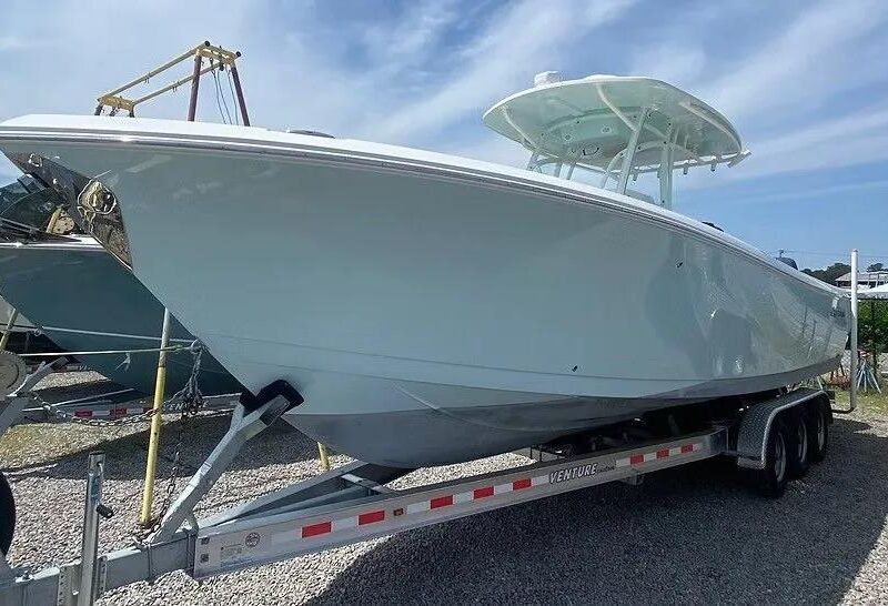 2022 Sailfish 290 CC