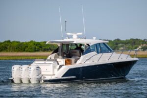 2022 Tiara Yachts 43 LE for sale - photo 2