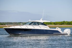 2022 Tiara Yachts 43 LE for sale - photo 8