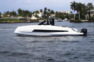 2023 Astondoa 377 Coupe Outboard for sale