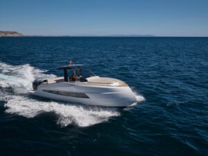 2023 Astondoa 377 Coupe Outboard for sale - photo 3