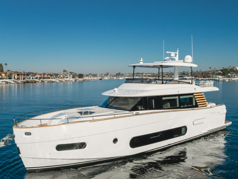2023 Azimut Magellano 66