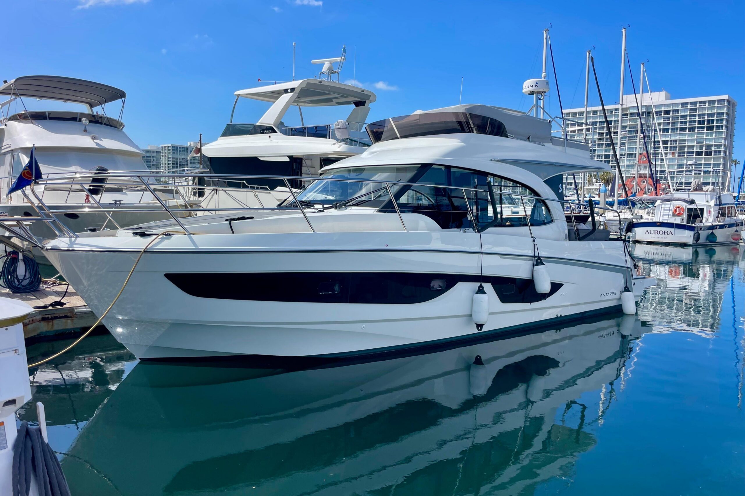 2023 Beneteau Antares 11 Fly for sale