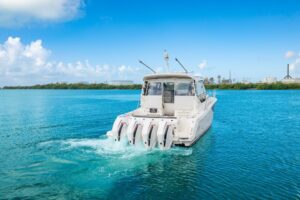 2023 Boston Whaler 405 Conquest for sale - photo 4