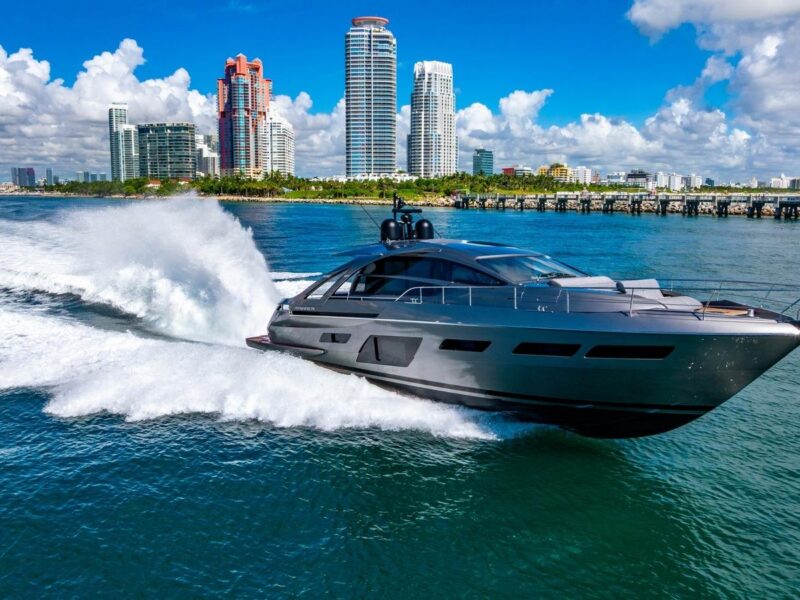 2023 Pershing 7X