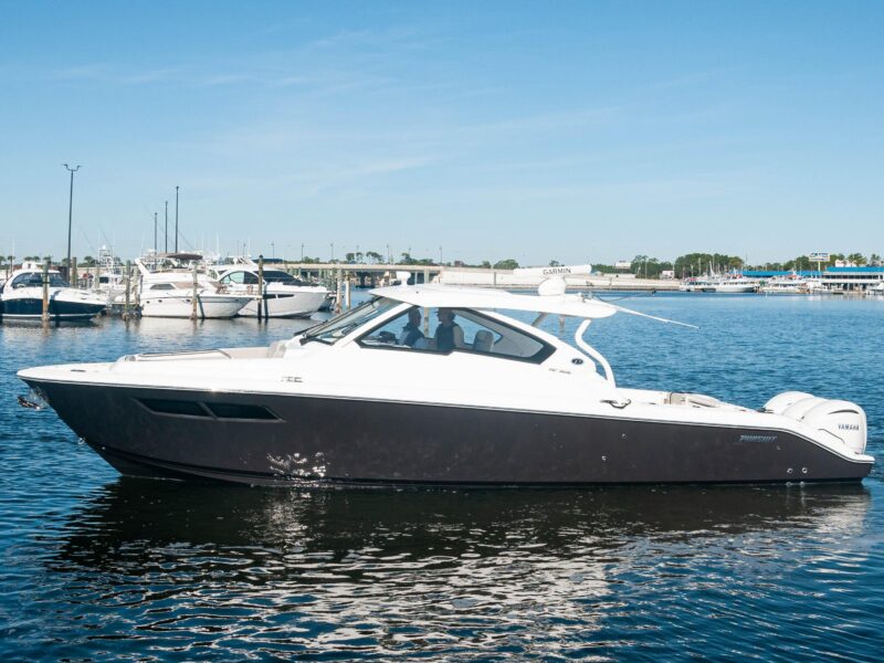 2023 Pursuit DC 365 Dual Console