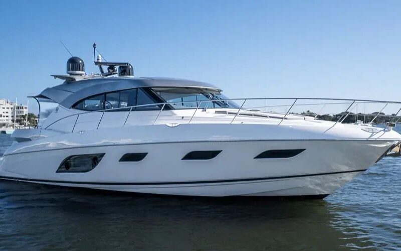 2023 Riviera 6000 Sport Yacht Platinum Edition