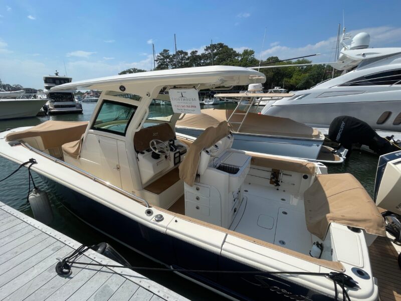 2023 Scout 305 LXF