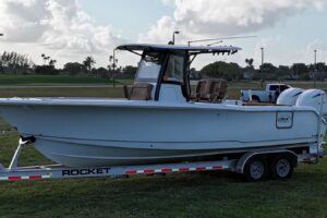 2023 Sea Hunt Gamefish 30 Coffin Box for sale - photo 4