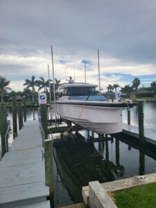 2024 Axopar 37 XC Cross Cabin for sale - photo 2