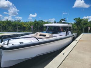 2024 Axopar 37 XC Cross Cabin for sale - photo 3