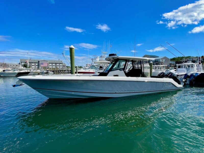 2024 Boston Whaler 360 Outrage