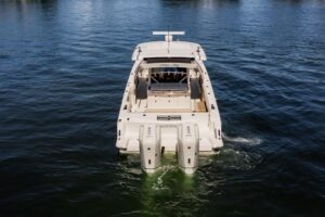 2024 Boston Whaler 380 Outrage for sale - photo 8
