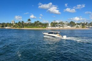 2024 Hanover 305 for sale