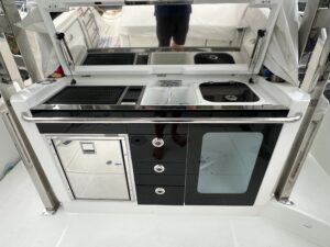 2024 Jeanneau 10.5 Walkaround for sale - photo 8