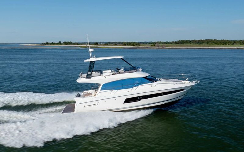 2024 Prestige 460