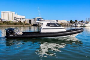 2024 Protector 330 Targa / EQUIPPED / MERC' 400 HP for sale - photo 8