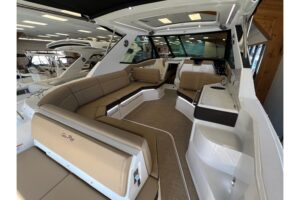2024 Sea Ray Sundancer 320 for sale - photo 5
