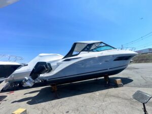 2024 Sea Ray Sundancer 320 Outboard for sale - photo 4