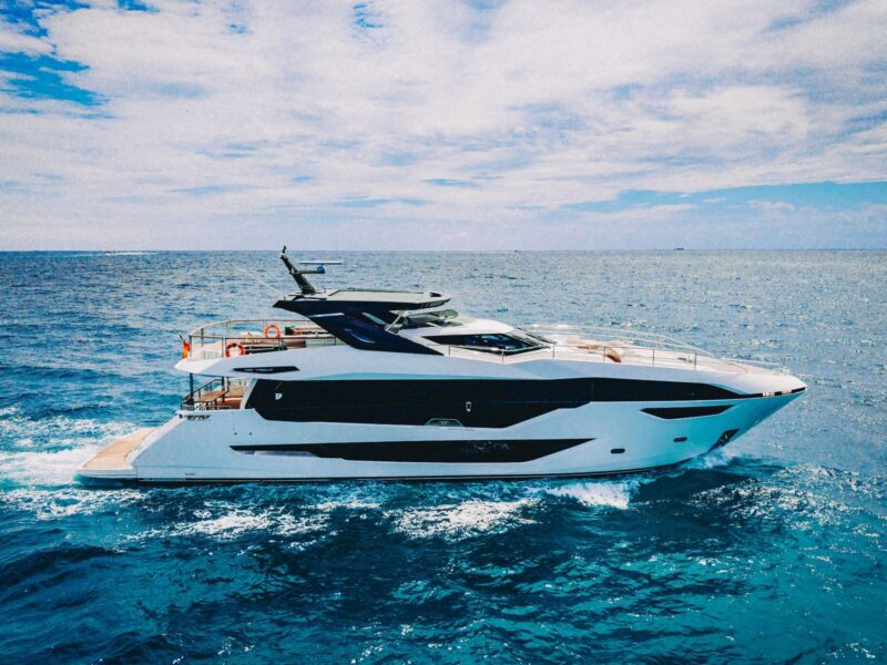 2024 Sunseeker 100 Yacht