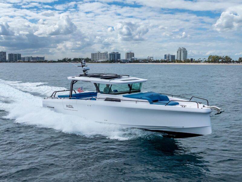 2025 Axopar 45 Cross Top