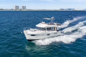 2025 Beneteau Swift Trawler 41 Fly for sale - photo 2