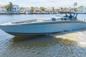 2025 Midnight Express 52 Vitesse for sale - photo 4