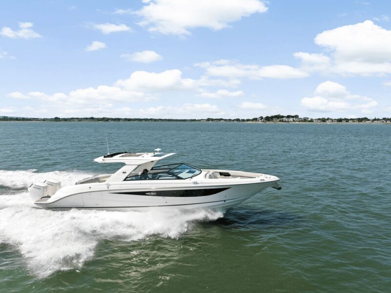 2025 Sea Ray SLX 400 Outboard