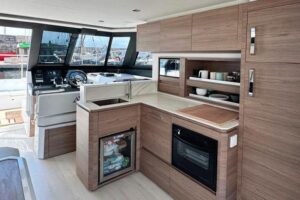 2026 Aventura 38 Motor Yacht for sale - photo 4