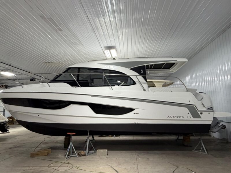 2026 Beneteau Antares 11 Coupe