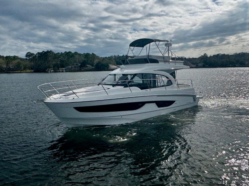 2026 Beneteau Antares 11 Fly