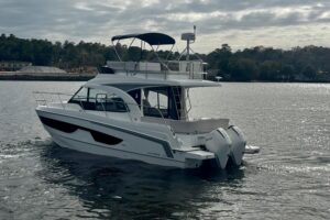 2026 Beneteau Antares 11 Fly for sale - photo 5