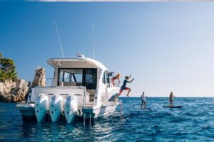 2026 Beneteau Antares 12 Coupe for sale - photo 4