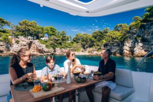 2026 Beneteau Antares 12 Coupe for sale - photo 7