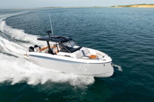 2026 Beneteau Gran Turismo 35 for sale - photo 3