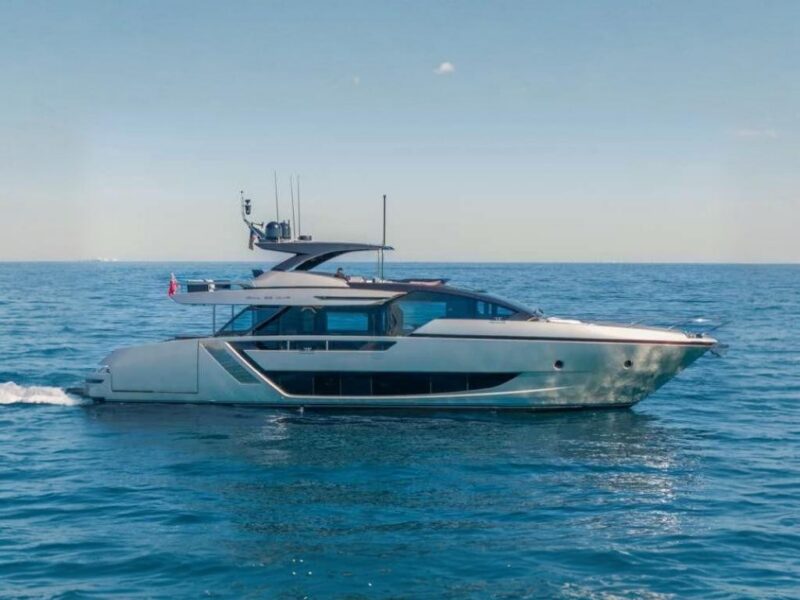 2026 Riva 82′ Diva