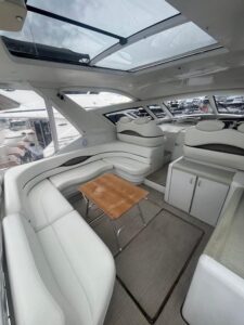 2000 Carver 404 Cockpit Motor Yacht for sale - photo 7