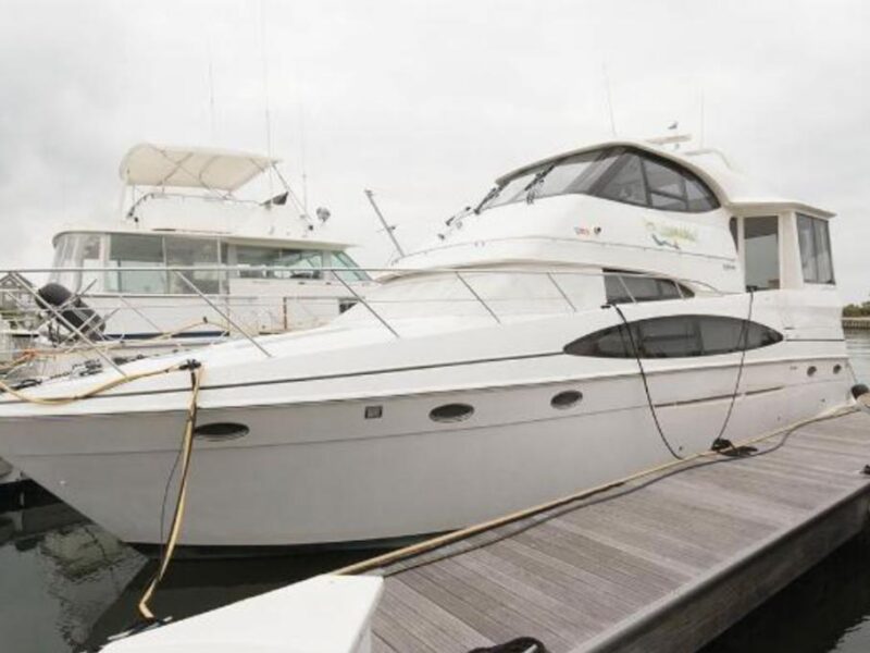 2000 Carver 506 Motor Yacht