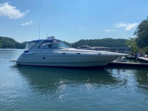 2000 Cruisers Yachts 4270 Express for sale - photo 2