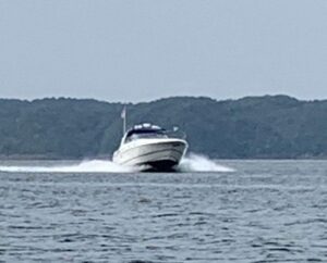 2000 Cruisers Yachts 4270 Express for sale - photo 5