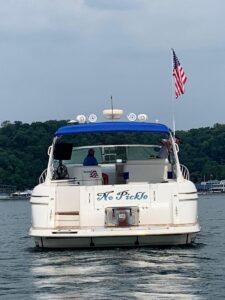 2000 Cruisers Yachts 4270 Express for sale - photo 6