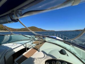 2000 Cruisers Yachts 4270 Express for sale - photo 8