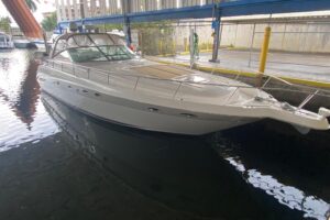 2000 Sea Ray 460 Express Cruiser for sale - photo 5