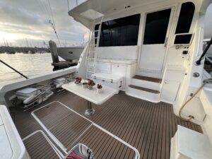 2000 Viking 58 Enclosed Bridge for sale - photo 4