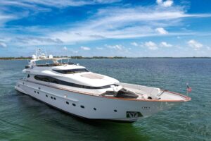 2001 Maiora 102 for sale - photo 3