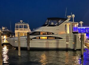 2002 Carver 396 Motor Yacht for sale - photo 6