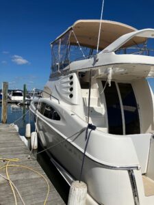 2002 Regal Commodore 3880 for sale