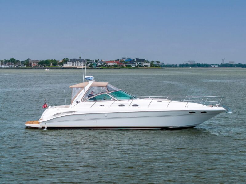 2002 Sea Ray 410 Express Cruiser